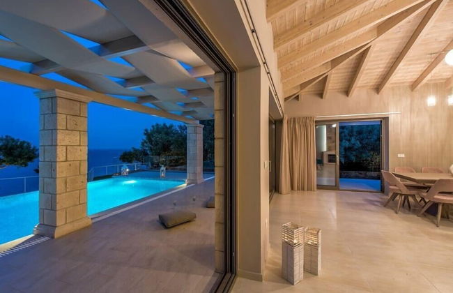 Avra Luxury Villa - Photo 17
