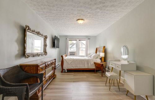 Modern Group Getaway with Private Yard in Cincinnati - Foto 16