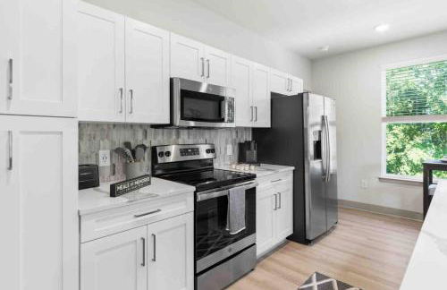 Pristine Living 5 Min From Downtown - Foto 29