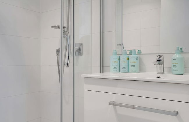 Brand New House by Botany - Parking - Foto 25