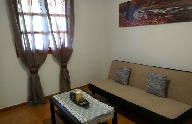 George Apartments by the Sea and Airport - Foto 27