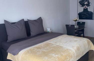 New komplett möblierte Wohnung-Zentral - Foto 5