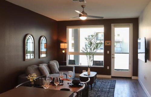 Resort-Style APT with Pool, Gym & Parking 10min to Disneyland - Foto 76