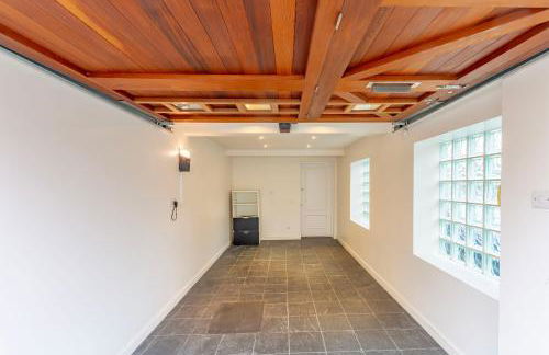 Luxury Spacious Flat For 4 Guests & Free Parking - Photo 29