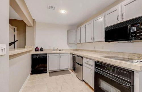 Villa with Pickleball - BB court - Pool - Foto 67