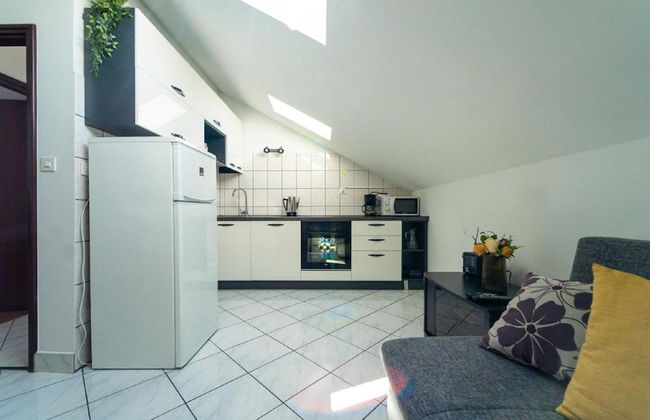 Comfortable Apartment With Balcony in a Quiet Area, Near the Beach - Foto 13