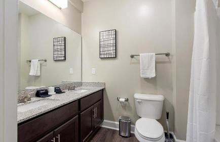 Landing Stylish 3BD Clubhouse Gym - Photo 43
