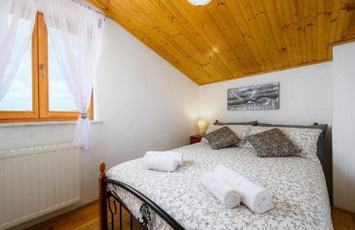 Holiday home 5240 for 8 Pers bei Labin - Foto 22