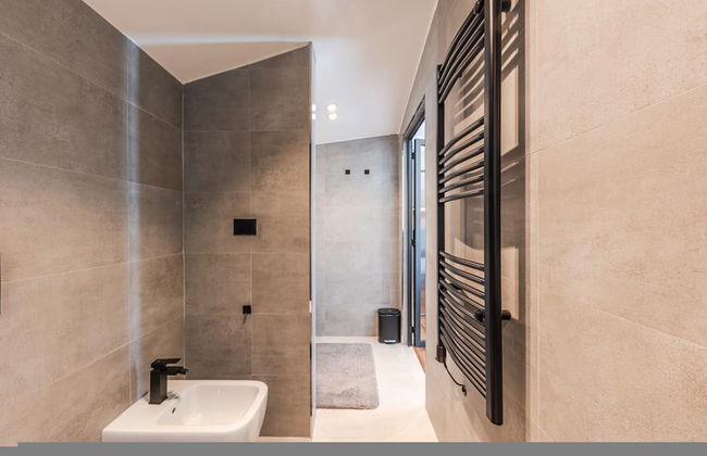 Luxury Living in Shkoder s Historic Heart - Photo 56