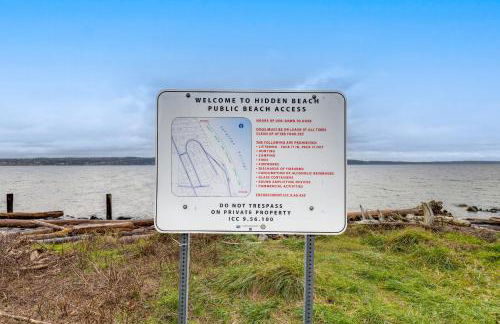 Water Views Whidbey Island Hideaway with Deck - Foto 25