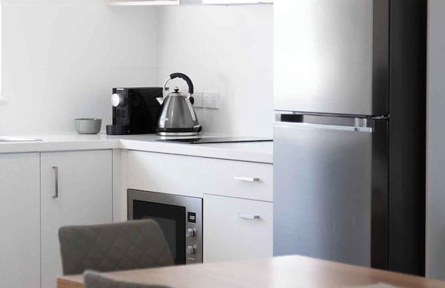 Moonlight Bay Suites - Photo 18