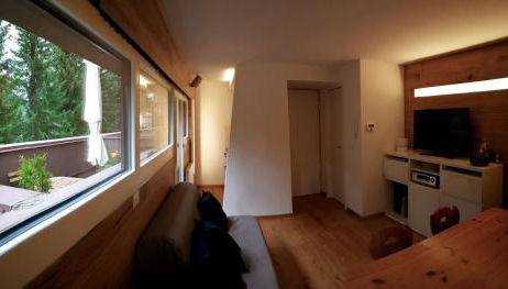 Luce Delle Dolomiti con navetta e sala giochi - Foto 5