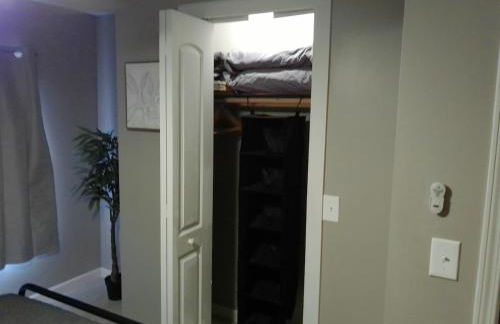 King Bed Creekfront Retreat in Jacksonville - Photo 57