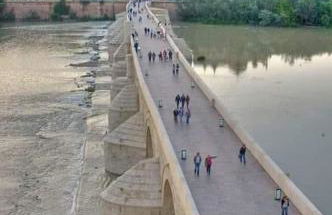 APARTAMENTO PUERTA DE CÓRDOBA- Exterior con balcones - Foto 45