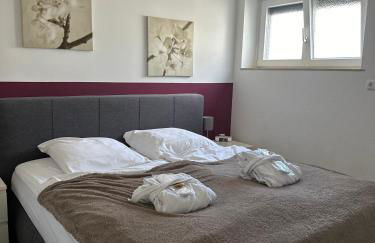 Ferienwohnung Schlossblick - 4 Sterne Sauna Pool Whirlpool exklusiv - Foto 21