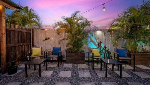 Cozy and Private Studio w Outdoor Deck - Photo 4