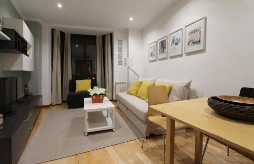 Apartamentos Adelfas - Photo 33