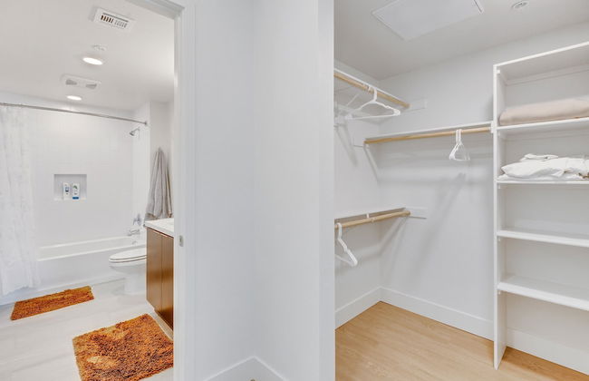 Stylish 2BR Near Dodgers Stadium by Oneluxstay - Foto 46