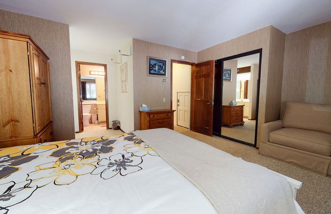 Winterset Woodland - Near Hike & Bike Trails! - Foto 10