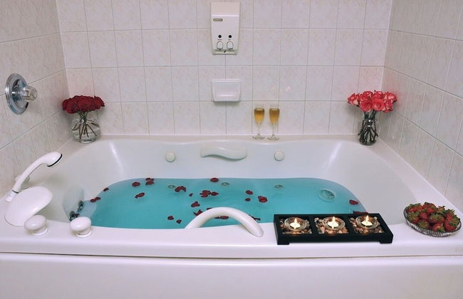 Cartier Place Suite Hotel - Photo 21