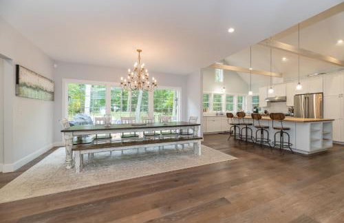 My Blue Haven - Shared lake access across the street! Glamorous home! - Foto 12