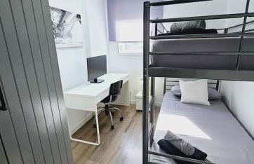 Ideal for families on the beach in Barcelona with a pool - Photo 16