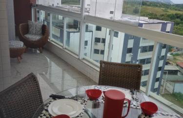 Apartamento Frente para o Mar - Varandão com Blindex - Vista para o Mar - 1 Suite e mais 2 Quartos-Ar Condicionado - 2 Vagas - BEIRA MAR - 70 metros da Praia ,TVS SMART GERAL -WI-FI -DISNEY PLUS- PORT 24 HORAS-KIT PRAIA-ROUPA DE CAMA 2 XCASAIS - Foto 22