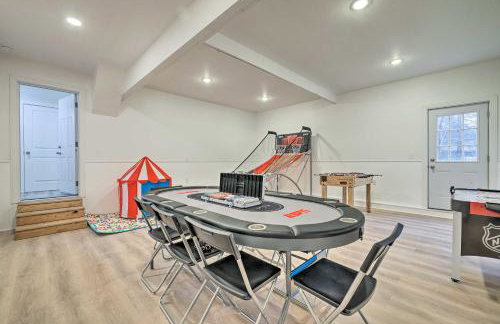 Community Beach and Lake Pocono Summit Escape - Foto 17