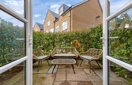 2BR Spacious Flat I King Bed I Desk I Parking X2 - Foto 35