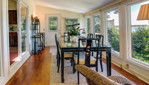 Bayfront Plymouth Gem with Sunroom, Steps to Shore! - Foto 3