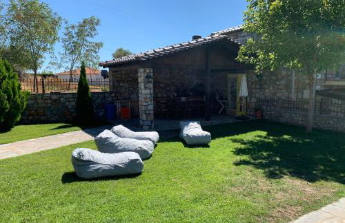 Petrines Villes Avramilias - Photo 24