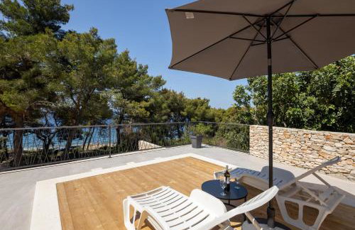 Villa Mala Smišna Poolside Paradise by the Sea - Photo 43