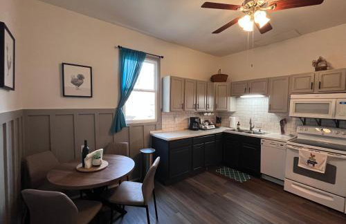 Relaxing Townhouse Downtown Dubuque - Foto 2