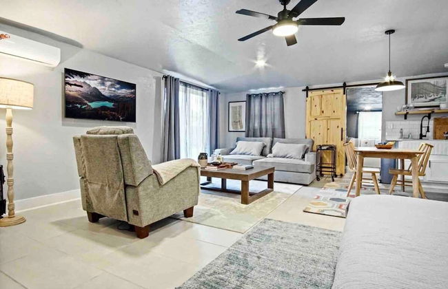 3-story 6-bedroom 4 Bathrooms 3min-asian Dist - Photo 7