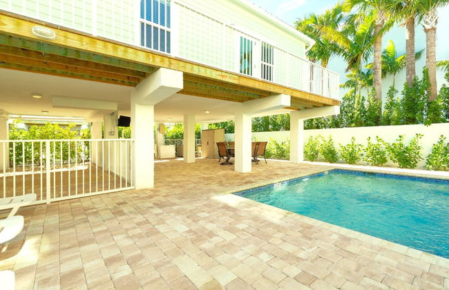5 Beautiful 4 Bed 3 Bath Pool Home w Free Dock - Foto 40