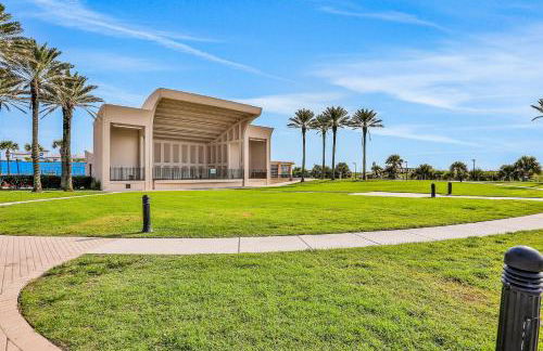 Newly-built 2-story home near the ocean with patio, washer/dryer, streaming - Photo 27