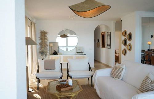 Spacious 2 Bed with Panoramic Views with Parking - Foto 17