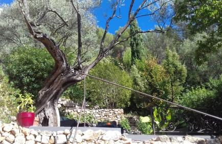 Les Restanques de Toucas - Studio dans villa avec jardin et piscine partagée - Foto 30