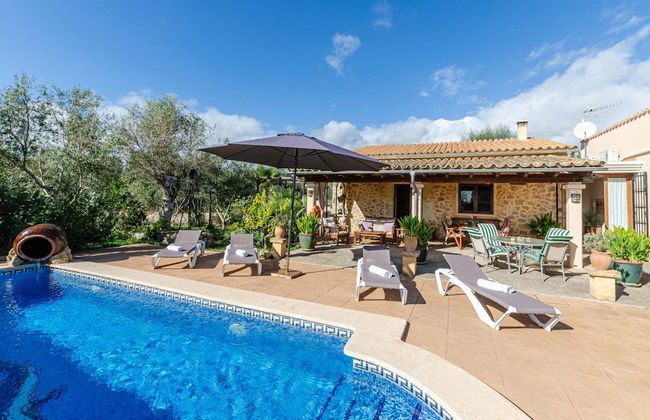 Villa in Serene Location - Photo 1