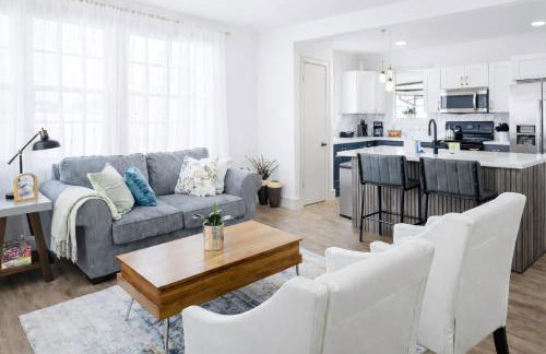 5 Bedroom Home Sleeps 10, Avondale Jacksonville, Ping Pong, Screened Porch, Parking - Foto 4