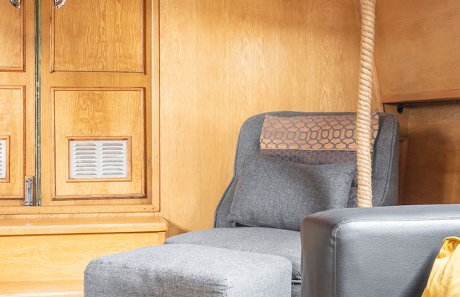 The Four Sisters Boatel - Foto 39