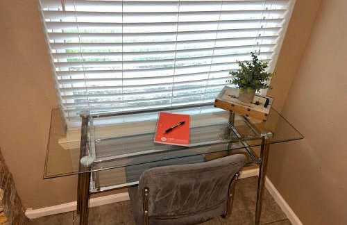 Katy Hideaway - Charming 3 BDR - Foto 6