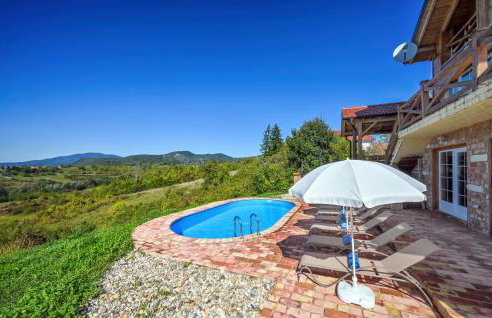 3 Bedroom Lovely Home In Jelenscak - Foto 11