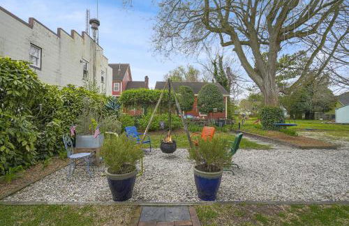 Artist Apartment - Idyllic villa steps from Town & the waterfront! - Foto 42