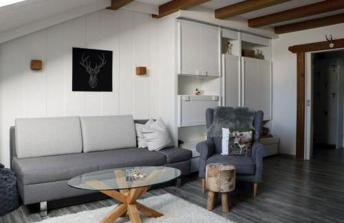 Ferienwohnung Alpenglück mit Schwimmbad und Sauna - Photo 8