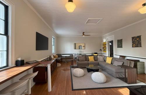 Schoolhouse No. 11 * Hudson Valley Upstate Getaway - Photo 11