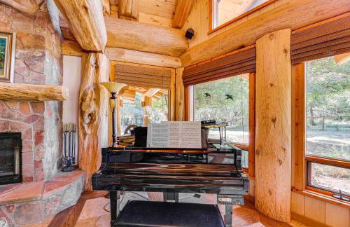 Scenic Payson Cabin! Fireplace and Wraparound Patio - Foto 6