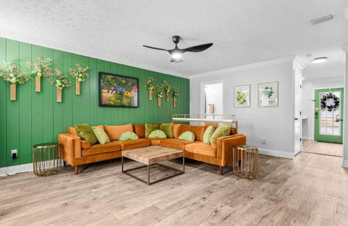 PCB Sleeps 22! 2 Homes, 2 Pools, 2 Mini Golf - Foto 34