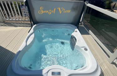 Tattershall Lakes Sunset View Caravan Lakeside, Hot Tub, Garden, Private Fishing Peg & WiFi - Foto 22