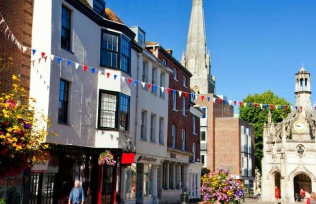 Mariners Stylish Beachside Getaway With Sea Views - Photo 46